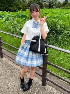 FC2-PPV-3125923 ※今だけ2980⇒596PT※おとこを狂わす小悪魔女子・りお18歳 まん汁垂れまくり新鮮まんこにおじさんちんぽを生挿入 中出し2回 お得情報｜3125923?tag=TXpVeU1URXhOalU9